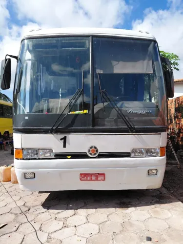 ÔNIBUS MERCEDES BENZ GV1000