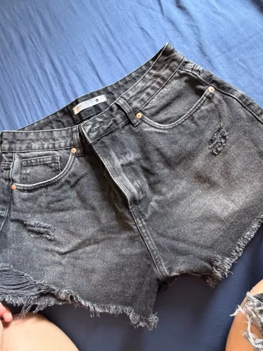 Short jeans
