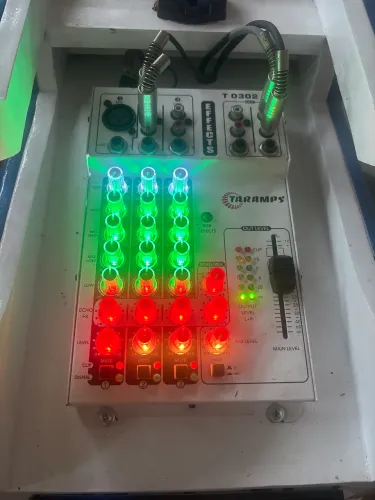 Mesa de som taramps