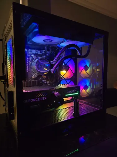 PC Gamer Ryzen 5700X 32gbram RTX 5060
