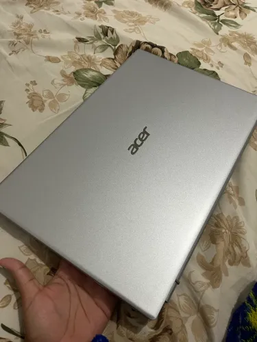 ACER ASPIRE 3 I3 8GB RAN 256GB