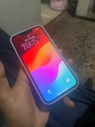 iPhone 13