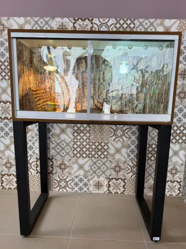 Terrário 90x50x47 cm Completo + Suporte Metálico + Iluminação