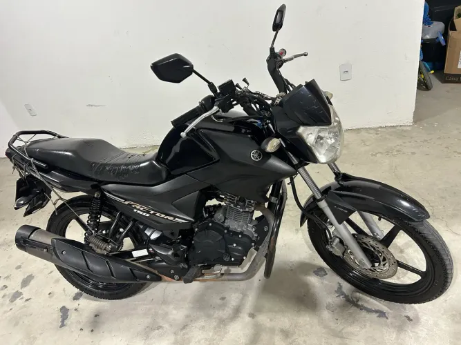 Moto de procedência pegar e andar