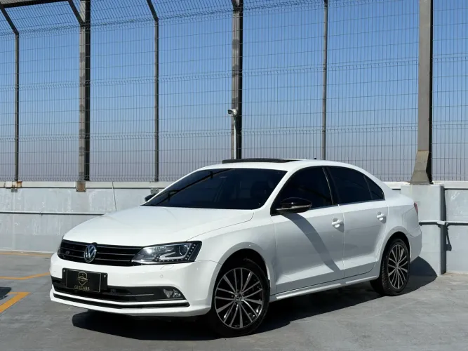 Volkswagen Jetta Highline 2.0 TSI 16V 4P Tiptronic 2017