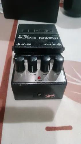 Pedal Boss Metal Core