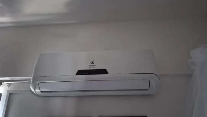 Vendo ar condicionado Electrolux 9 mil BTus