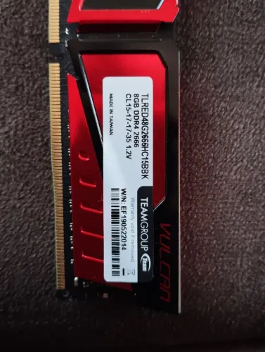 memória RAM 8GB 2666MHZ