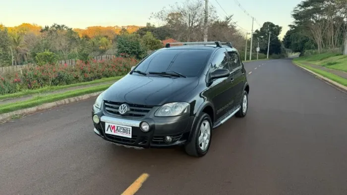 Volkswagen Crossfox 1.6 MI Total Flex 8V 5P 2009