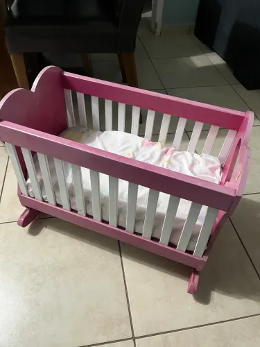 Berço de brinquedo
