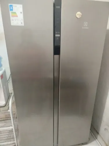 vende-se um refrigerador