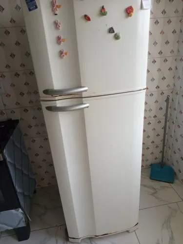 Geladeira gelo seco