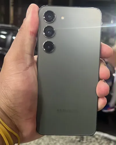 Samsung S23 