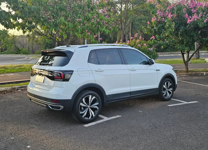 Volkswagen T-Cross Highline 1.4 TSI Flex 16V 5P AUT 2021