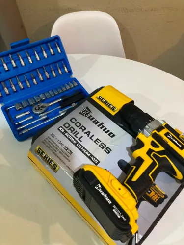 Parafusadeira A Bateria + Kit Ferramenta 46 Pecas