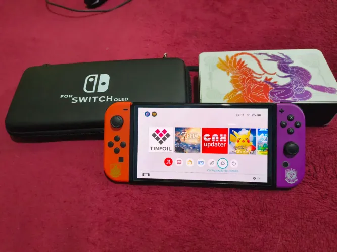 Nintendo Switch Oled desbloqueado semi novo
