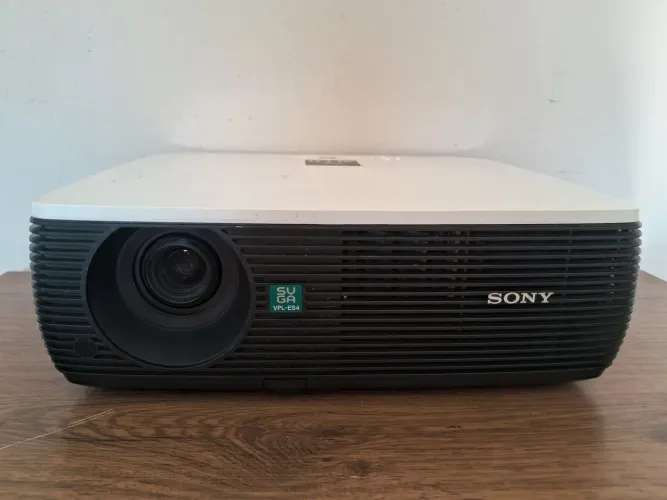 Projetor Sony ES4