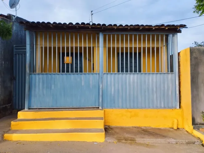 VENDE-SE CASA EM IGACI