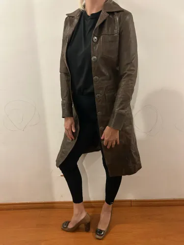 Casaco de Couro Legítimo Feminino Marrom marca Crayon (Argentino)
