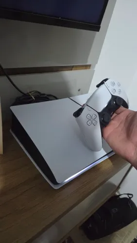 PS5 825 GB EDIÇÃO DIGITAL (3 meses com ele)