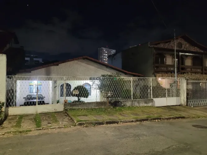 CASAS (02x) SENDO 01 PRINCIPAL COM 04 QUARTOS, SENDO 01 SUÍTE - 03 VAGAS - JARDIM RIACHO D