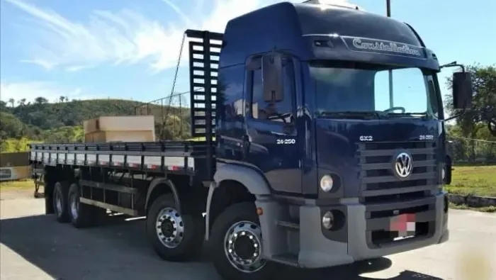 Vw  24250 2011 carroceria 
