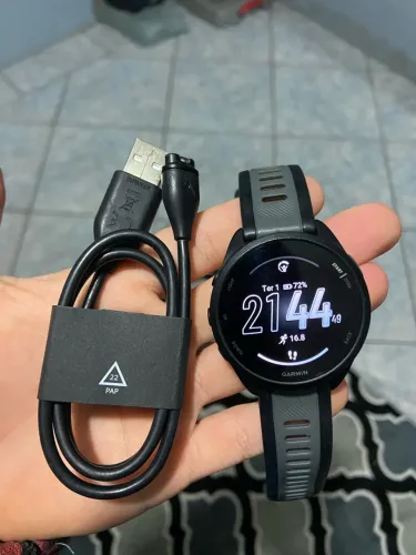 Garmin 165 music