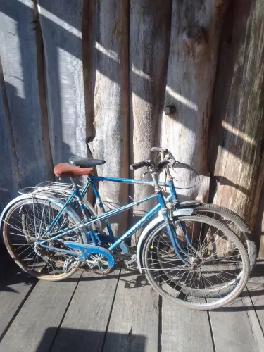 Bicicletas antigas dos anos 70 Peugeot em ótimas condições de originalidade. Vendo o casal