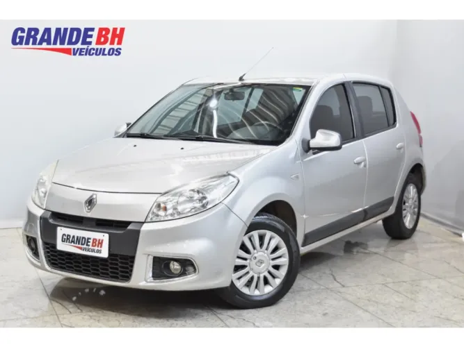 Renault Sandero Privilège Hi-flex 1.6 16V 5P AUT 2013