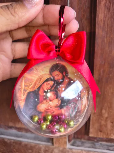 Vendo, bola de acrílico, temática Natal, 4 reais unidade.
