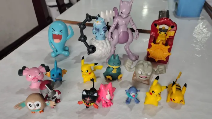16 pokémons - actions figures - Sunny, Tomy, Jazw