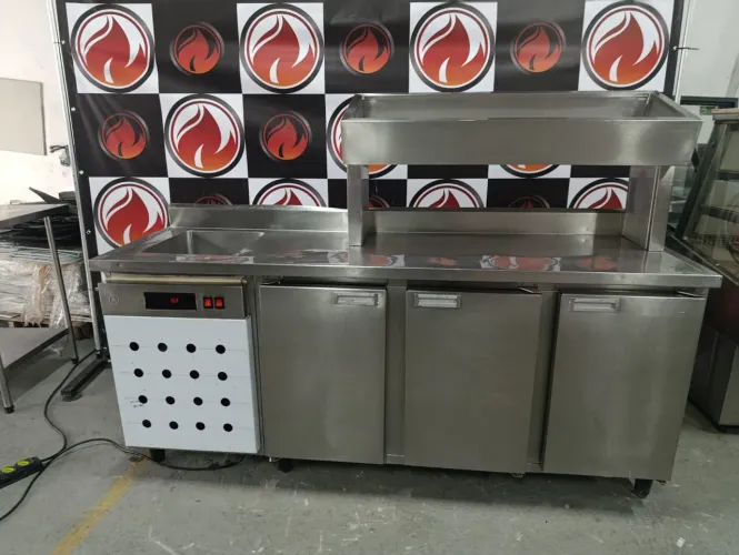 Balcão refrigerado 3 portas 1 pia lado esquerdo com 1 condimentadora