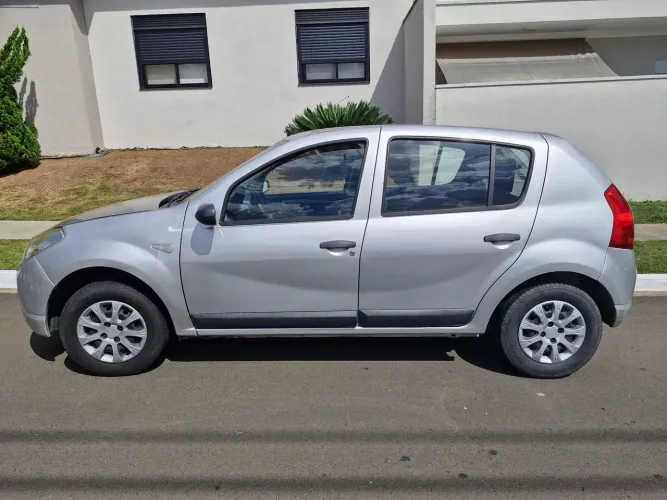 Renault Sandero Expression Hi-flex 1.0 16V 5P 2009