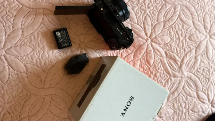 Sony ZVe-10 + Lente
