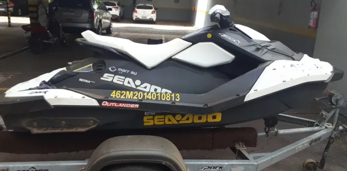 Jet ski spark 2014 4 tempos com 102 horas de uso