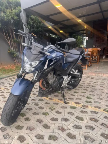 Honda CB 300f Twister Flex 2025