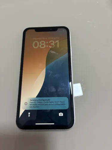 VENDE-SE CELULAR IPHONE XR 64 GB