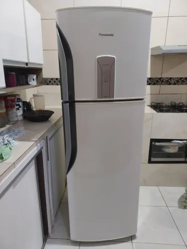 Geladeira Panasonic 387L Frost Free