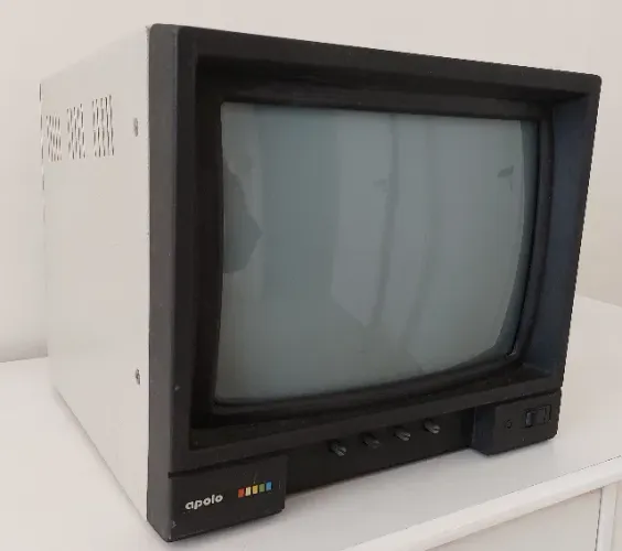 Monitor de Tubo CRT p/ computadores, marca APOLO - RUIM / Para Conserto