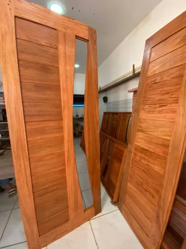 Portas Pivotantes sob encomenda