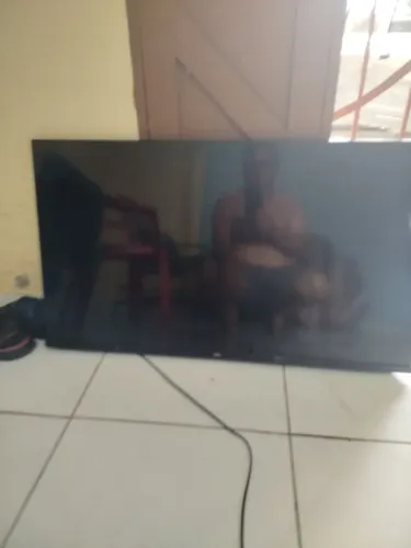 Tv TCL 40 polegadas problema na tela 