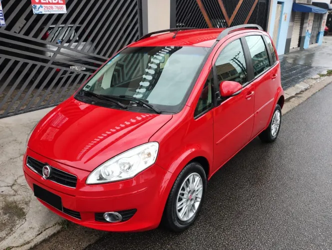 Fiat Idea Attractive 1.4 Fire Flex 8V 5P 2012