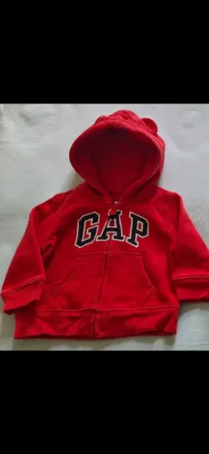 1 blusa de frio GAP vermelha 3 a 6 meses