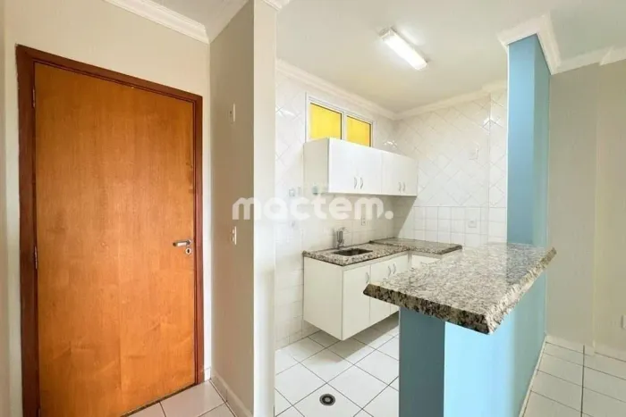 Apartamento com Quarto amplo à Venda no Condomínio Villagio Belluno