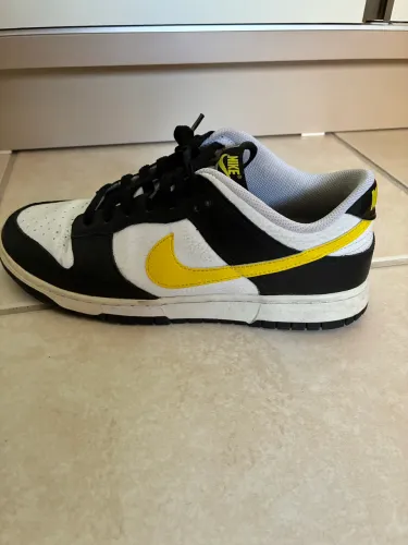Nike Dunk Low Preto/Branco/Amarelo Nº 41 - Estado 9,5/10
