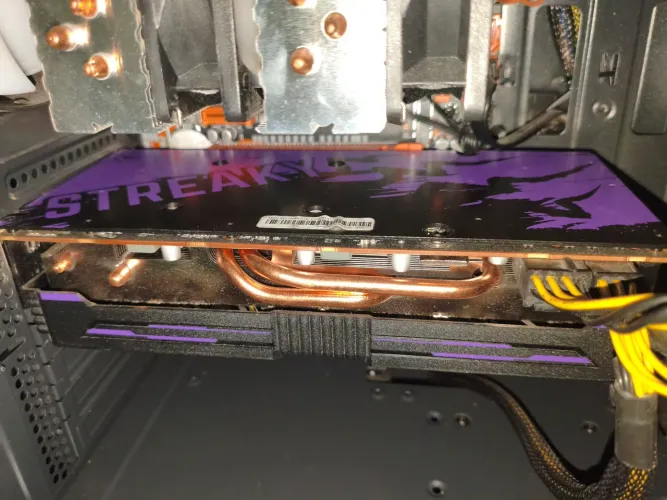 RX 5700 XT 8GB Mancer - Ótimo Estado