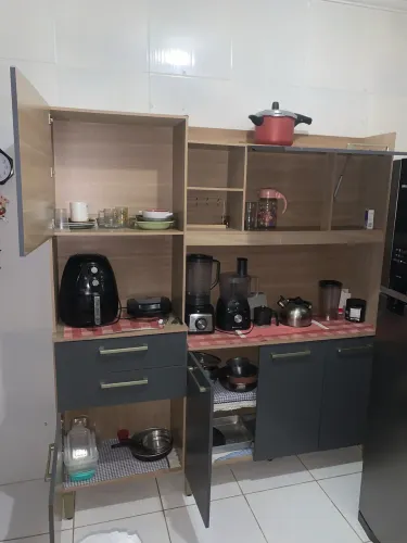 Armário de cozinha em perfeito estado