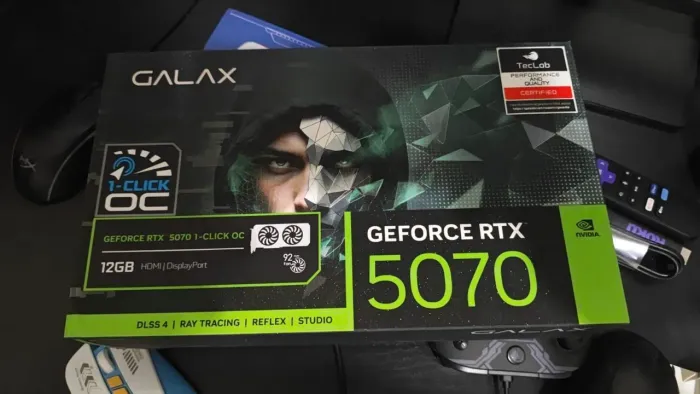 Placa de Vídeo RTX 5070 12gb Galax