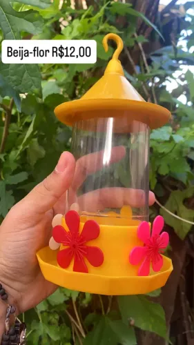 Bebedouro de beija-flor 