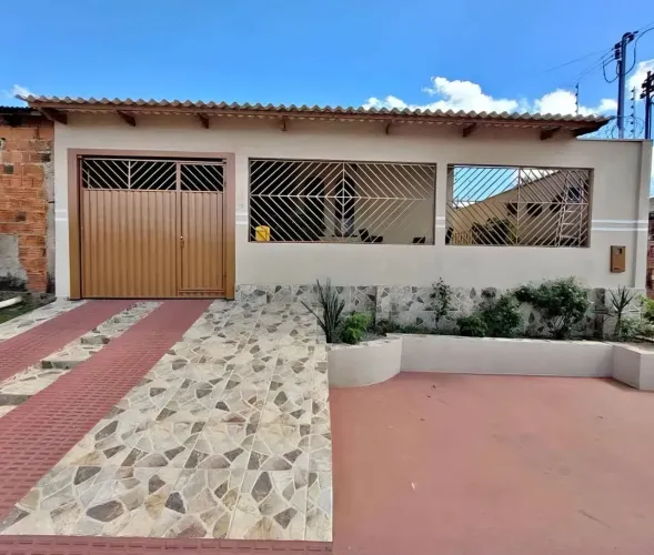 Casa ótima em Flores a venda.